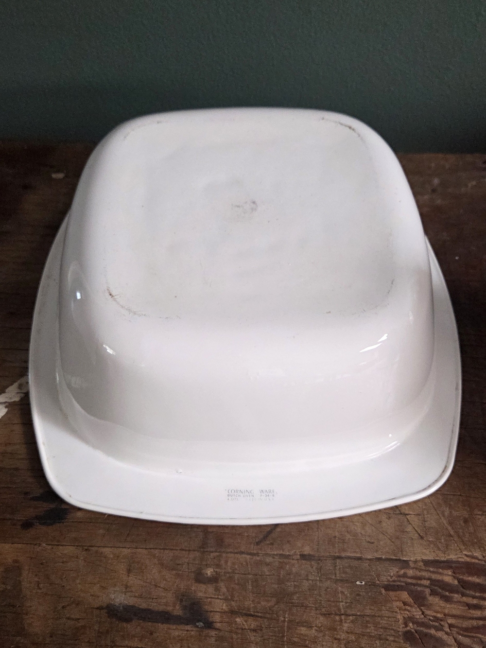 CorningWare White Casserole Dish with Blue Floral Pattern and Glass Lid - Picture 6 of 6